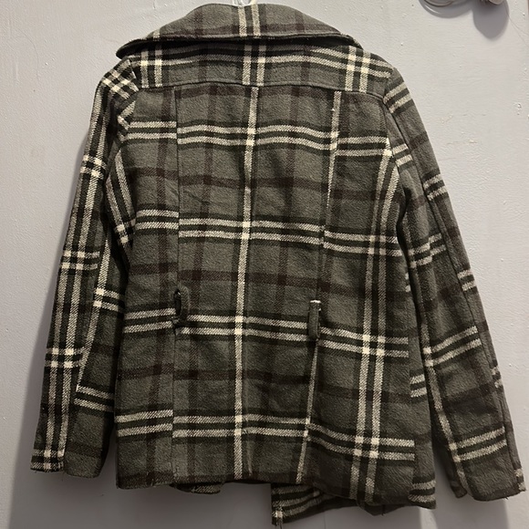 winter jacket - Picture 3 of 3